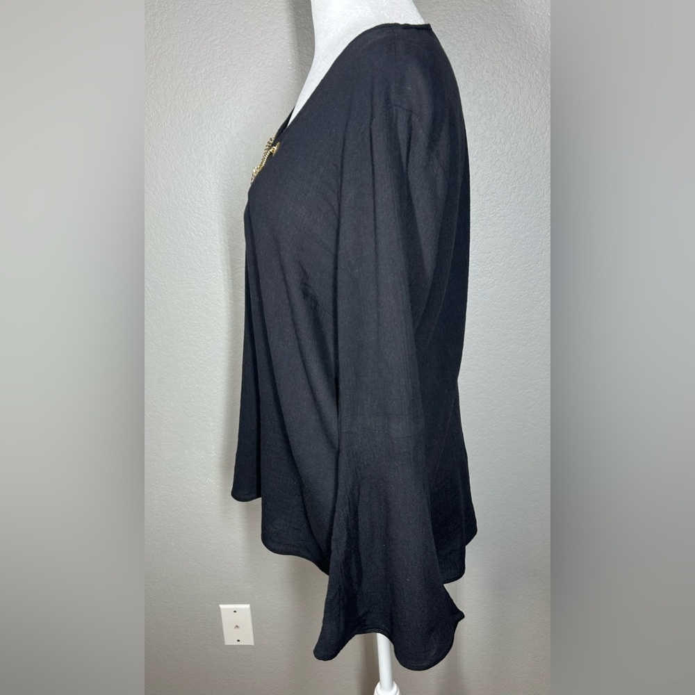 Women’s Michaels Black Blouse With Gold Chain Accent Embellishment Size L - Picture 4 of 11